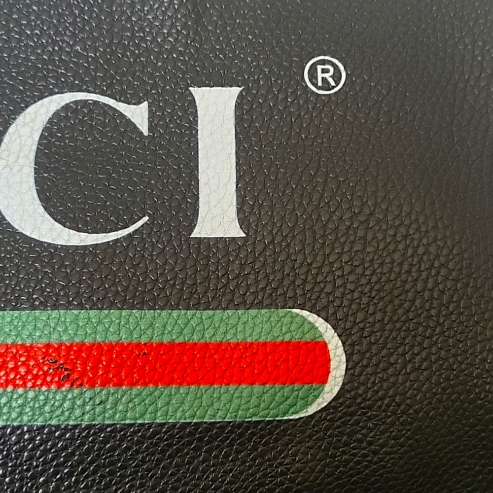 Gucci shoulder bag